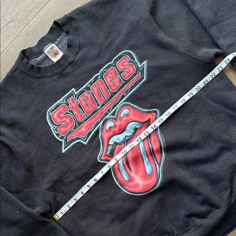 the Rolling Stones Vintage 1994 Sweatshirt with Red Tongue Graphic ! Large